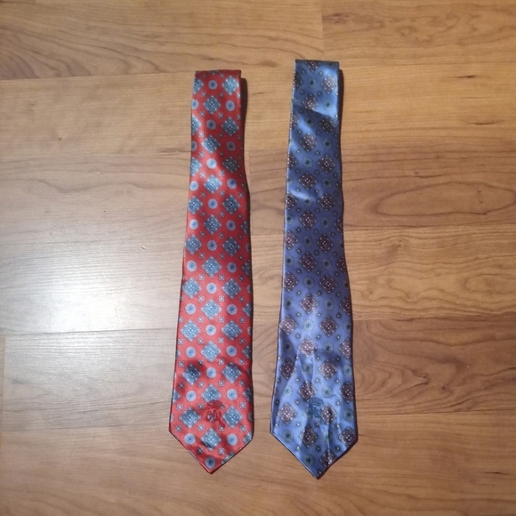 Capper & Capper Diamond Themed Ties - Picture 2 of 4